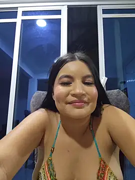 Pretty_Julietan Live XXX chat