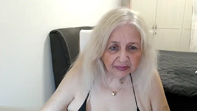 Pokazy przed kamerką – SusiLifeXXX