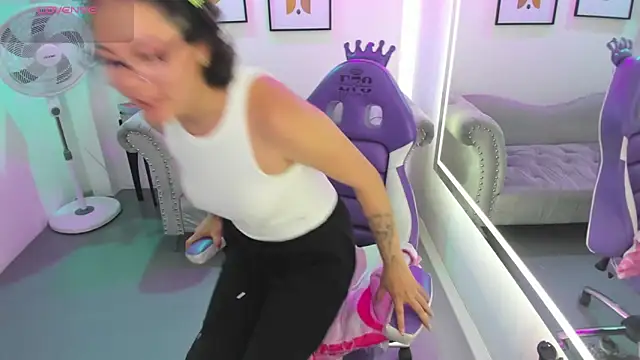 Czat XXX na żywo – Kitty__cutte