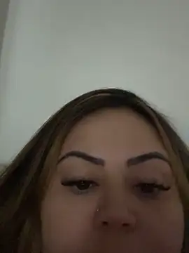 lariicn Live XXX chat