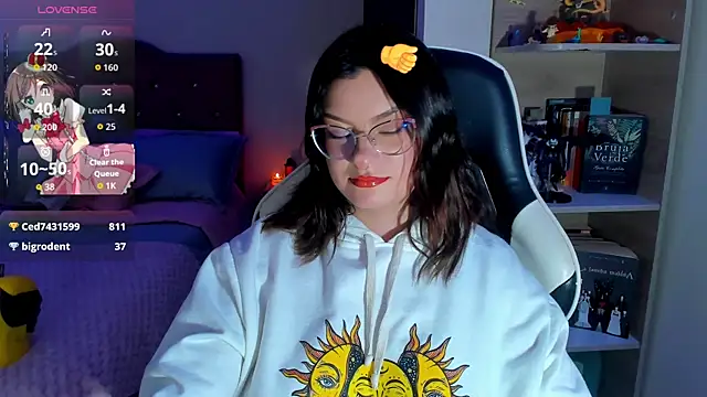 OphelianaRose33n Live XXX chat