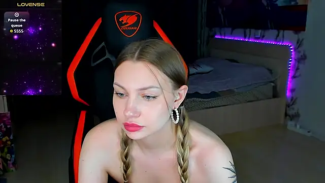 Živý XXX chat BiMolly