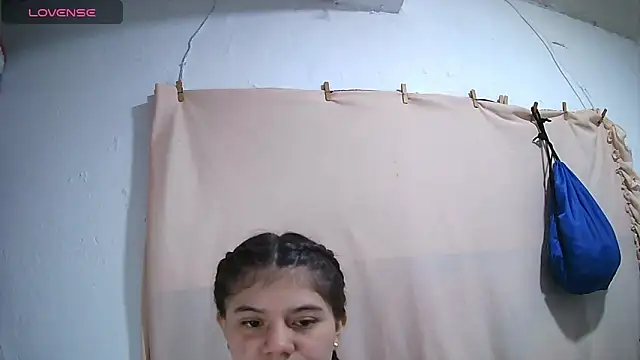 lynieh-'s Webcam Show