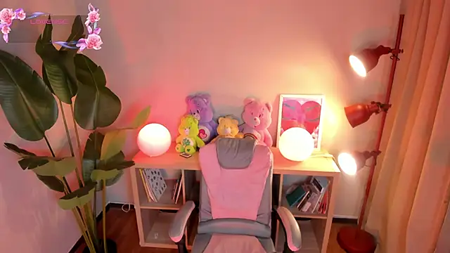 kehlannis_ live XXX chat