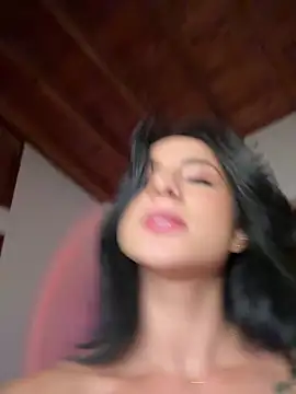 Ale_Lewis Show in webcam