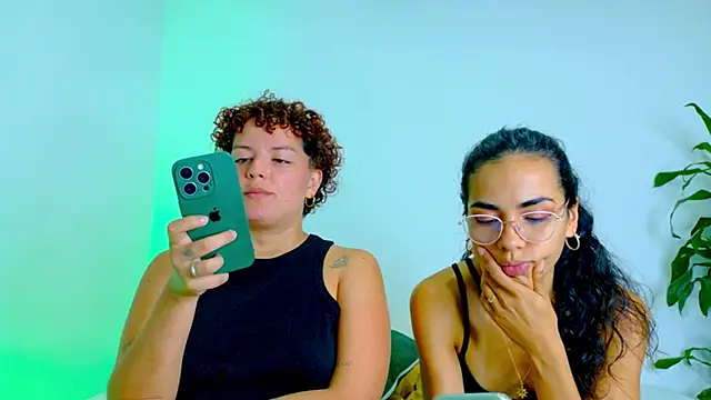 kimandlu Adlı Modelin Canlı XXX Sohbeti