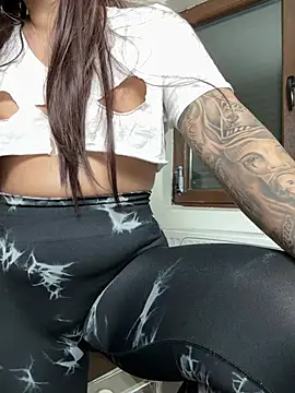 دردشة MiaKiittyy الجنسية المباشرة