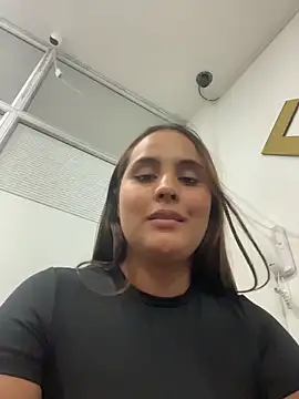 Онлайн чат XXX Noa_Harper-