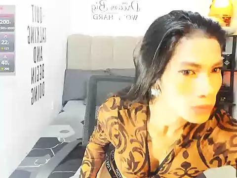 Trixie_Mattel21 – Live XXX-chat