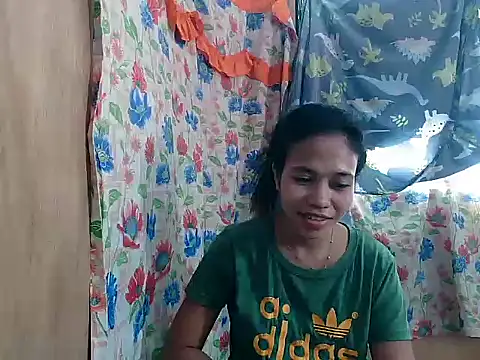 دردشة PinaySkinnyGirl الجنسية المباشرة