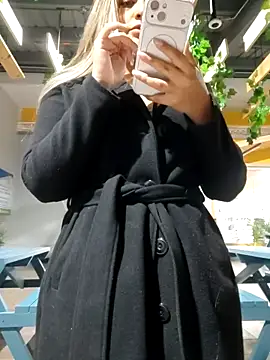 alana_69 在線直播表演