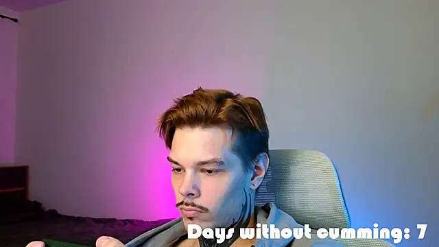 DENIS_HERE Live XXX Chat