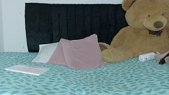 Chat +18 de Natashaparker__ ao vivo