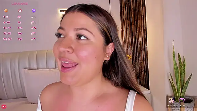 Zuzu_sweet Chat XXX live