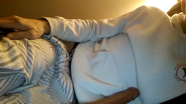 xjuskikinitx@xh 网络视讯表演