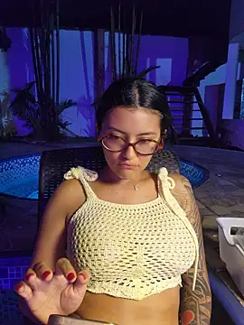 Roma_xxx live XXX chat