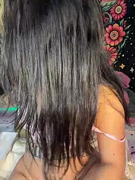 QueenNatt live XXX chat