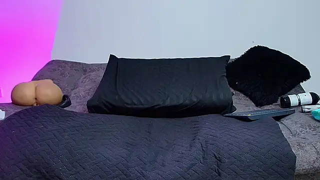 BrayaanFit's Live XXX Chat