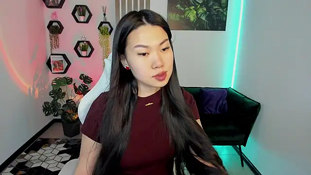 LunaPurrr Adlı Modelin Canlı XXX Sohbeti