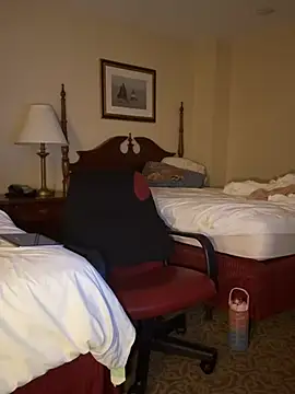 Ghoulsnooze_19's Webcam Show