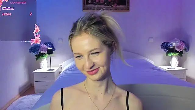 Julie_Blaze Chat XXX in diretta