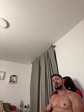 Онлайн чат XXX Ezzio_Scolaro