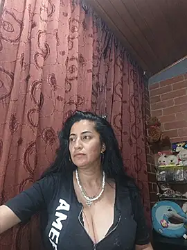 XXX chat uživo modela Alexandrina