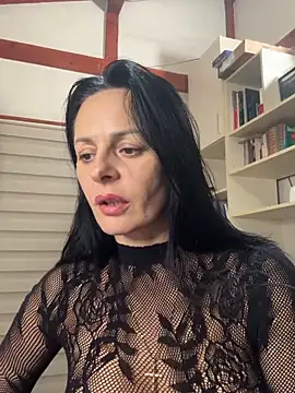 Czat XXX na żywo – MiriamDelyn