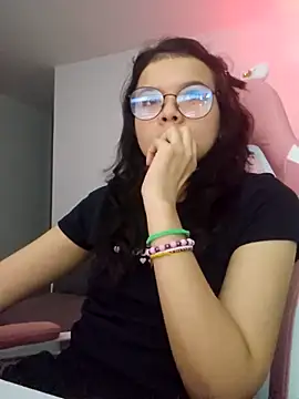 azumiichan Chat XXX in diretta