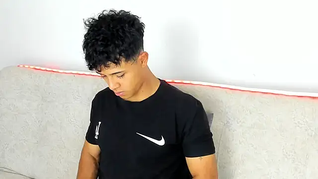 _Alex_Colton 即時 XXX 聊天