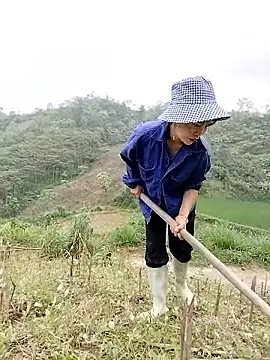 Ruby_Lucy Show Webcam