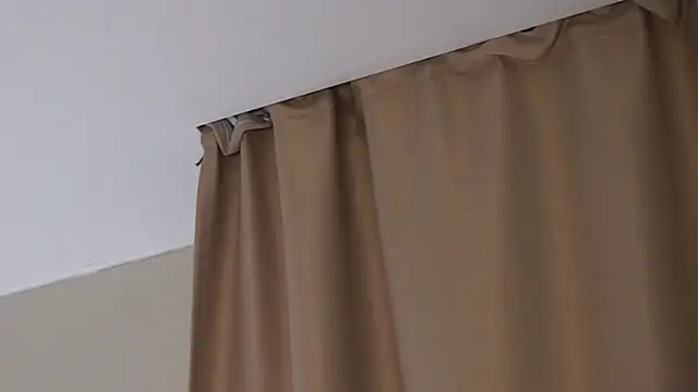 EffieHenri – Naživo XXX chat