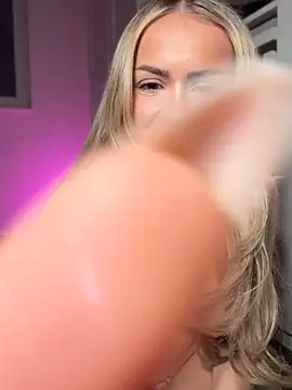 HotBella-: онлайн-секс-чат