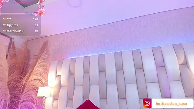 Chat XXX ao vivo de Viollet_xoxo