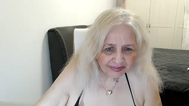 SusiLifeXXX: απευθείας συνομιλία ΧΧΧ