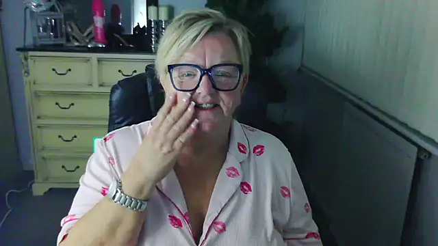 XXX chat uživo modela BridgetBlueEyes