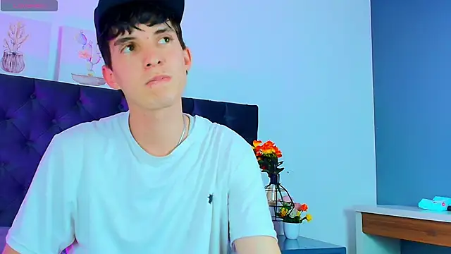 Jheampiiero Adlı Modelin Canlı XXX Sohbeti