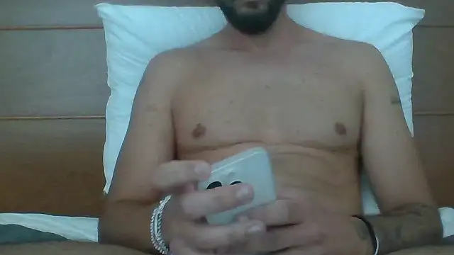 freetom31 Adlı Modelin Canlı XXX Sohbeti