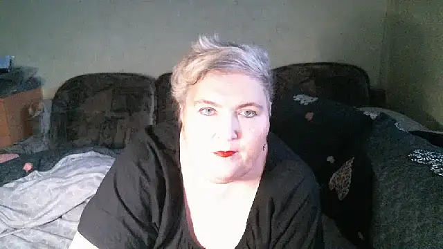 Lana555 即時 XXX 聊天