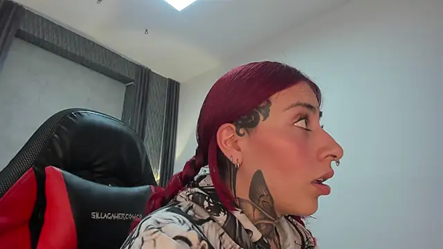 แชท XXX สดของ selene_red_