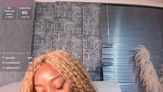 NathalyLeenのライブXXXチャット