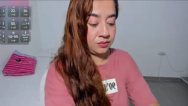 naive_natty10のライブXXXチャット