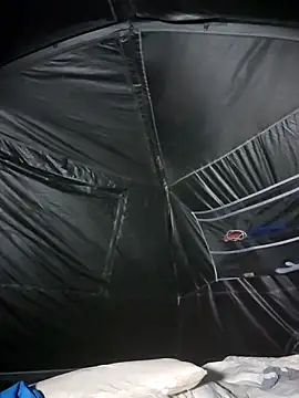 Csirhc: διαδικτυακό σόου στην κάμερα