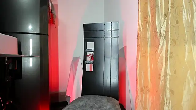 Little_aphrodite: онлайн-секс-чат