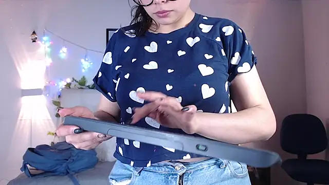 Megan_05_ live XXX chat