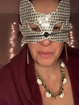 mass_hotbrunette: онлайн-секс-чат