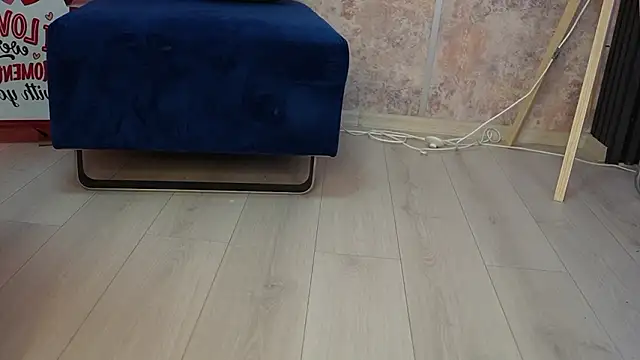 XXX chat uživo modela CreamBaby69