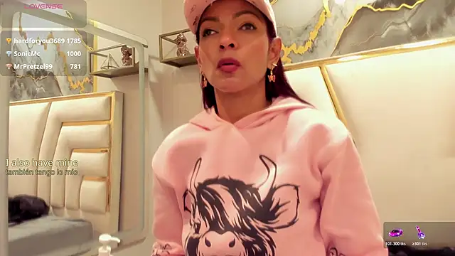 Chat XXX ao vivo de HannaPetit