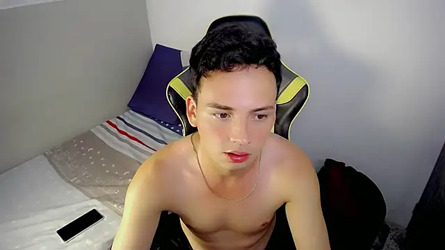 عرض كام Mathias_twinkk