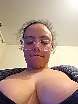 دردشة Princess__Peaches الجنسية المباشرة